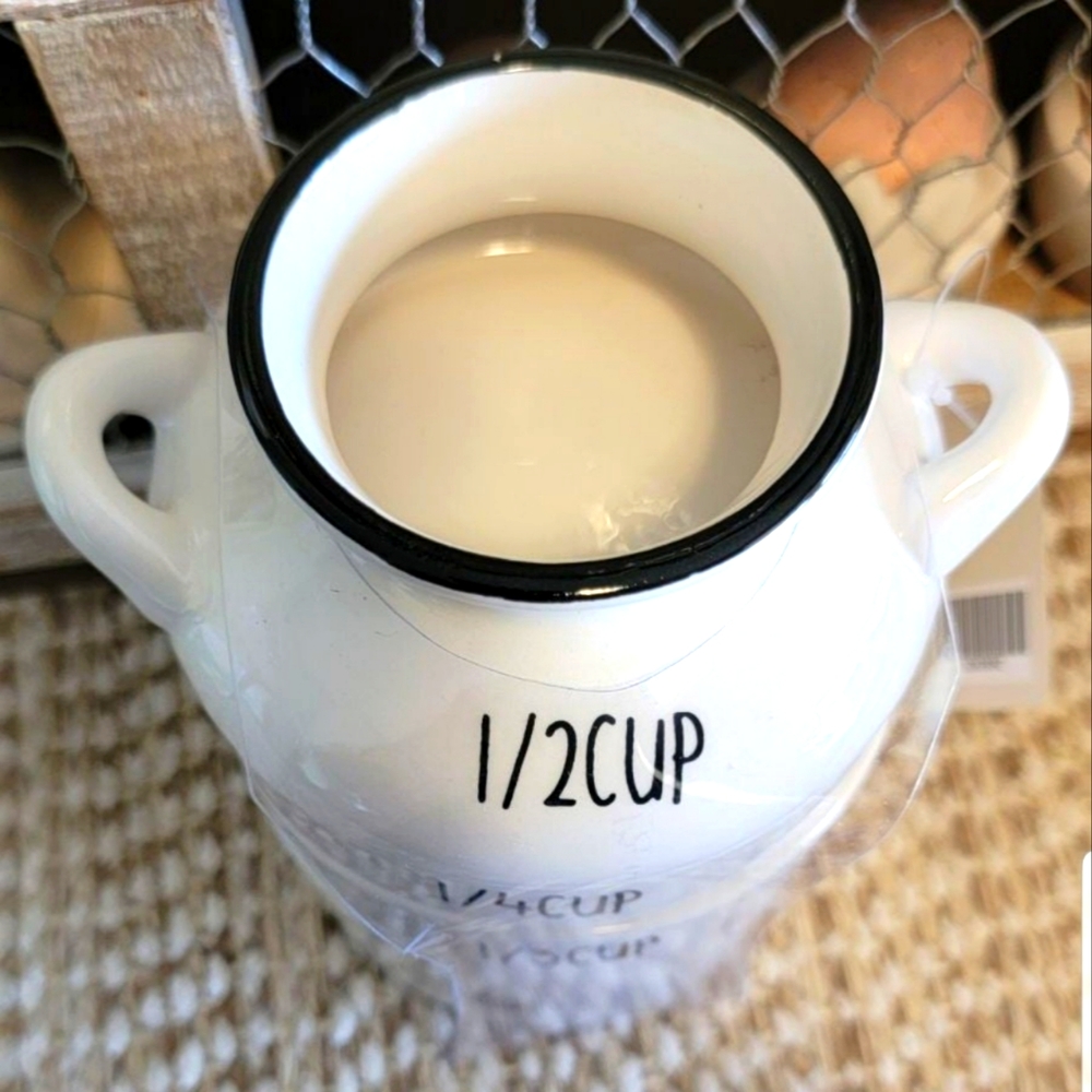 Ceramic Farmhouse Milk Jug Measuring Cup Set